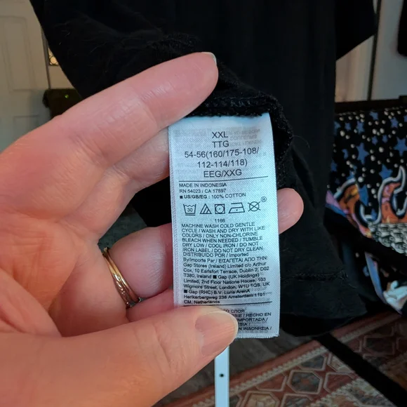 GAP Black Organic Cotton T-shirt - Picture 4 of 5